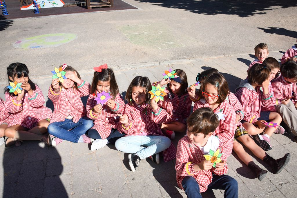 ofrenda virgen caritas patio_016